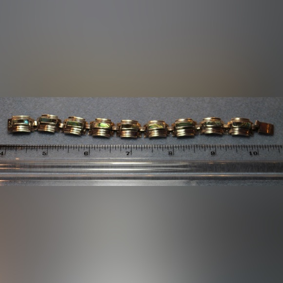 Available! COPY - Silver and abalone linked bracelet - Picture 1 of 7